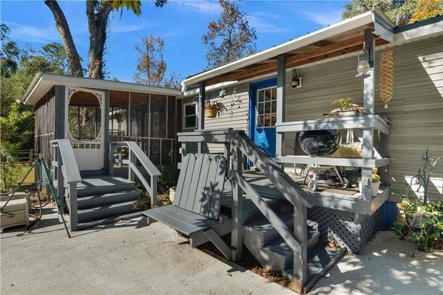 1264 Jones Way SE, Darien, GA 31305