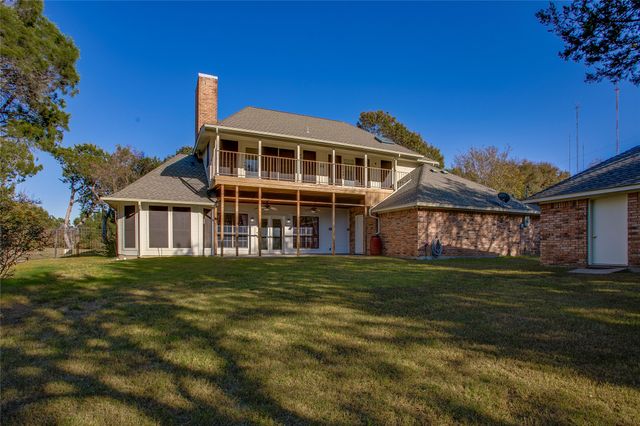 603 Mobley Road, Cedar Hill, TX 75104