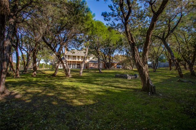 603 Mobley Road, Cedar Hill, TX 75104