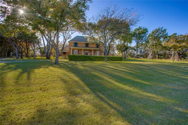 603 Mobley Road, Cedar Hill, TX 75104