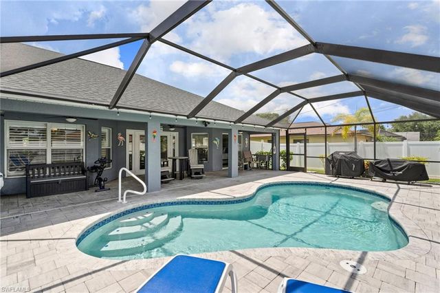 203 SE 14th CT, Cape Coral, FL 33990