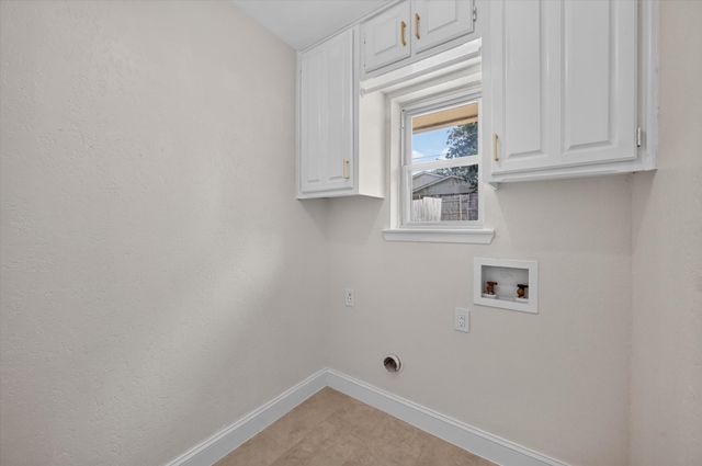 3420 Denbury Drive, Fort Worth, TX 76133