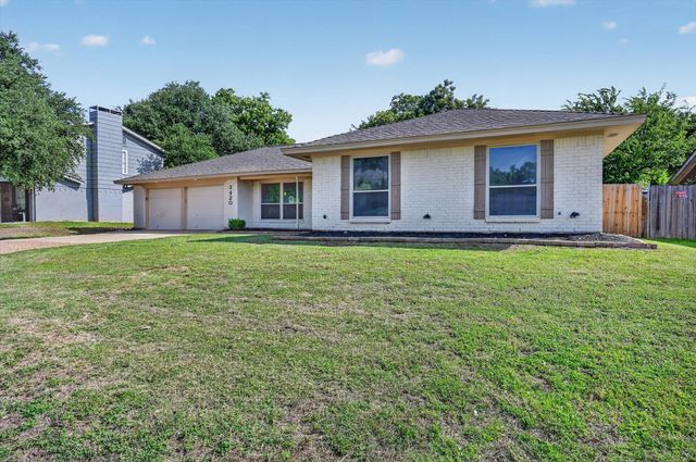 3420 Denbury Drive, Fort Worth, TX 76133