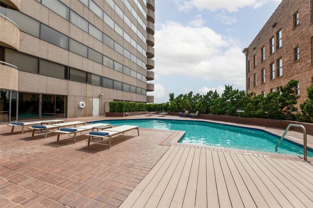 5000 Montrose Boulevard 16B, Houston, TX 77006