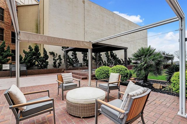 5000 Montrose Boulevard 16B, Houston, TX 77006