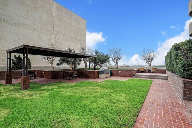 5000 Montrose Boulevard 16B, Houston, TX 77006