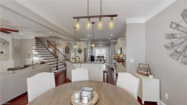 21 WEXFORD Circle, Thomasville, NC 27360