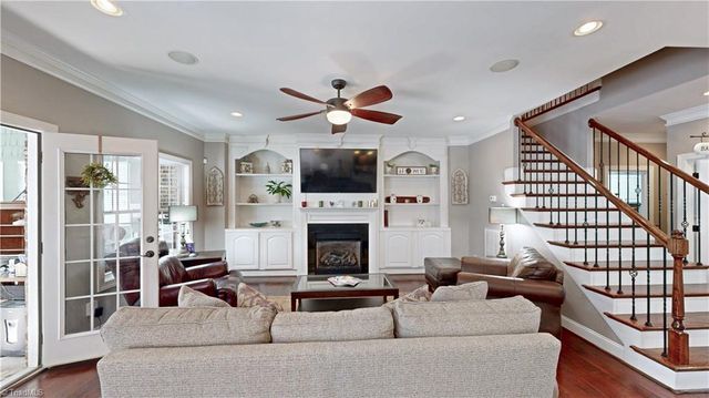 21 WEXFORD Circle, Thomasville, NC 27360