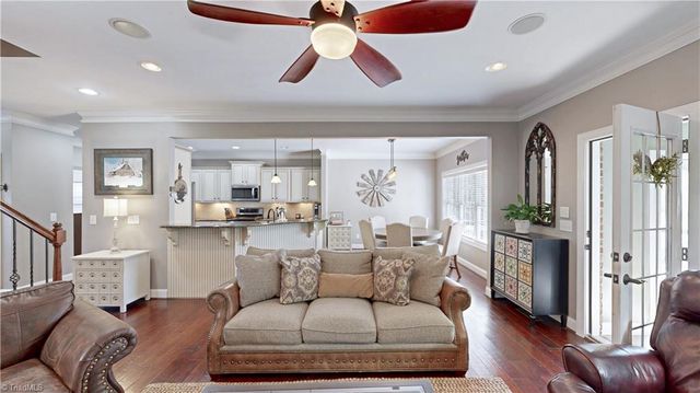 21 WEXFORD Circle, Thomasville, NC 27360