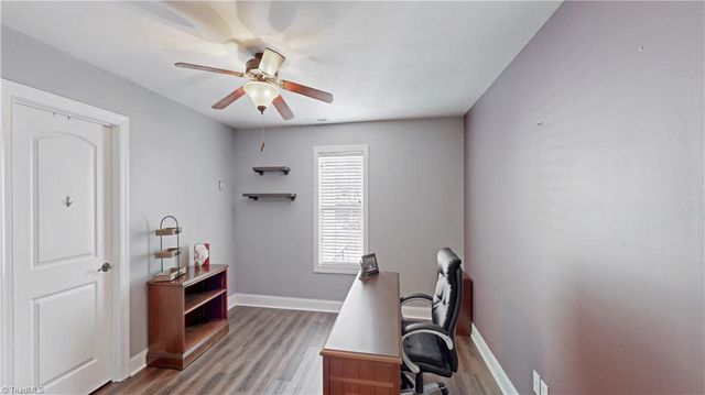 21 WEXFORD Circle, Thomasville, NC 27360