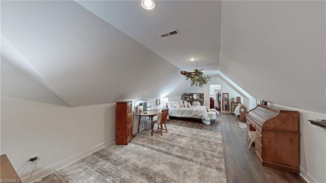 21 WEXFORD Circle, Thomasville, NC 27360