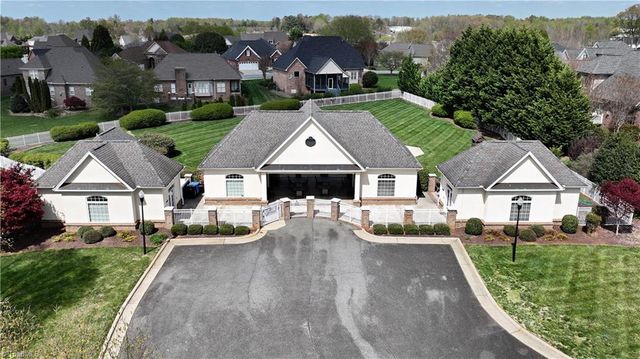 21 WEXFORD Circle, Thomasville, NC 27360