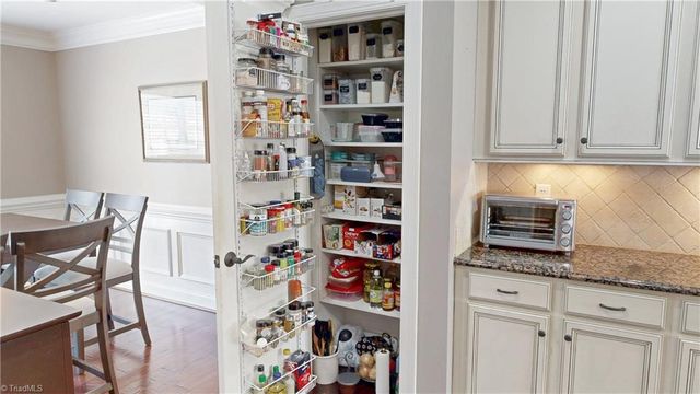 21 WEXFORD Circle, Thomasville, NC 27360