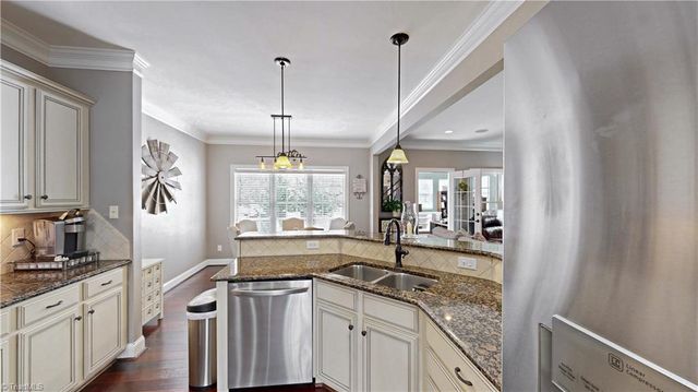 21 WEXFORD Circle, Thomasville, NC 27360