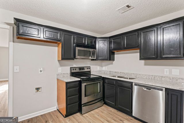 147 Bonnies Way, Jenkinsburg, GA 30234