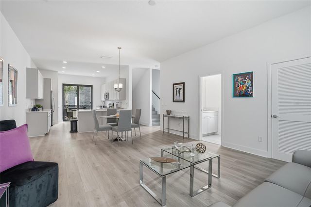 4810 W MCELROY AVENUE 30, Tampa, FL 33611