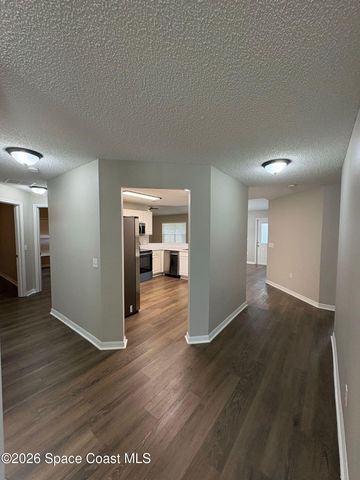 1999 Waukesha Avenue SE, Palm Bay, FL 32909
