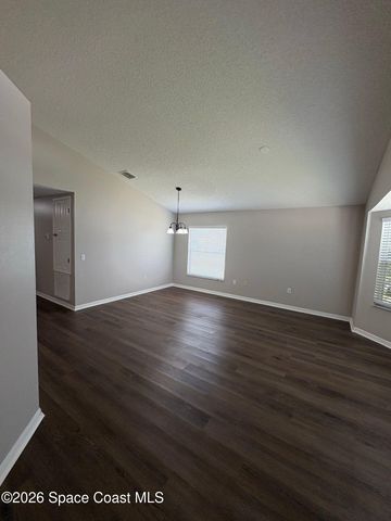 1999 Waukesha Avenue SE, Palm Bay, FL 32909