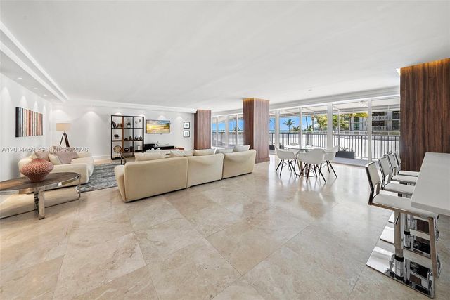 600 Grapetree Dr 3BS, Key Biscayne, FL 33149