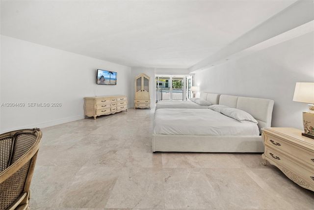 600 Grapetree Dr 3BS, Key Biscayne, FL 33149