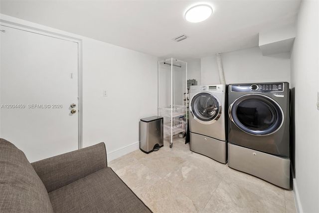 600 Grapetree Dr 3BS, Key Biscayne, FL 33149