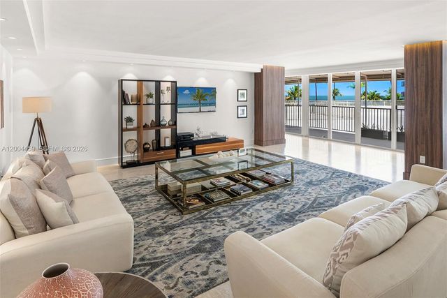 600 Grapetree Dr 3BS, Key Biscayne, FL 33149