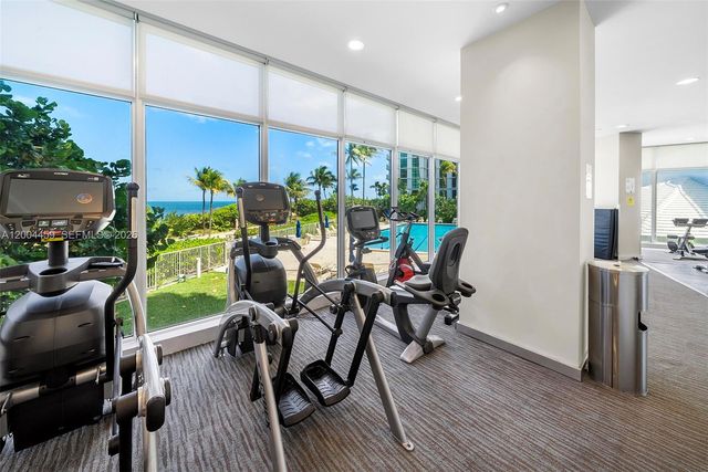 600 Grapetree Dr 3BS, Key Biscayne, FL 33149