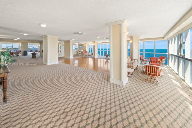 600 Grapetree Dr 3BS, Key Biscayne, FL 33149
