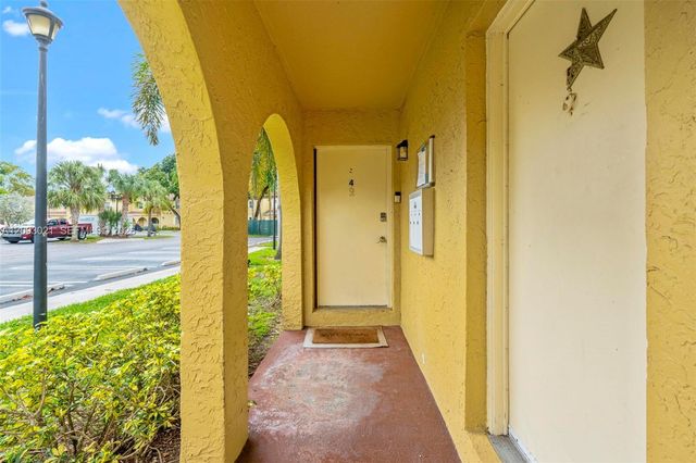 10729 La Placida Drive 3-4, Coral Springs, FL 33065