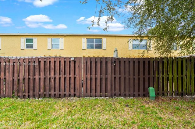 10729 La Placida Drive 3-4, Coral Springs, FL 33065