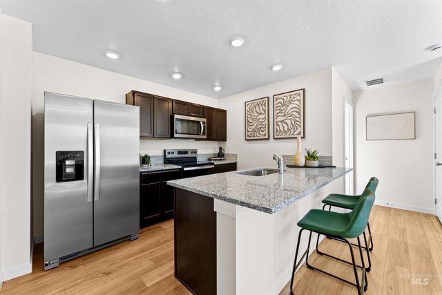 4602 E Mesa Vista St, Nampa, ID 83686
