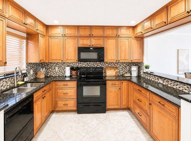 1624 STICKNEY POINT ROAD 206, Sarasota, FL 34231