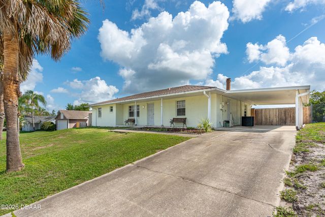 2970 Lagoon Avenue, Deltona, FL 32738