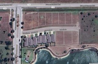 2048 Isabella Dr, Kingsville, TX 78363