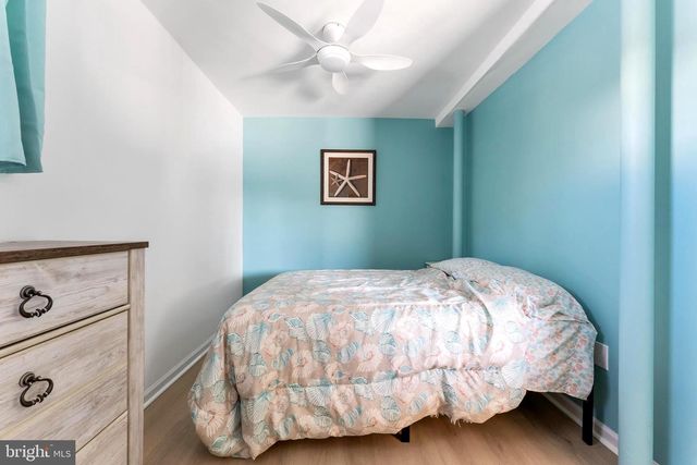 536 W MAPLE AVE, Wildwood, NJ 08260