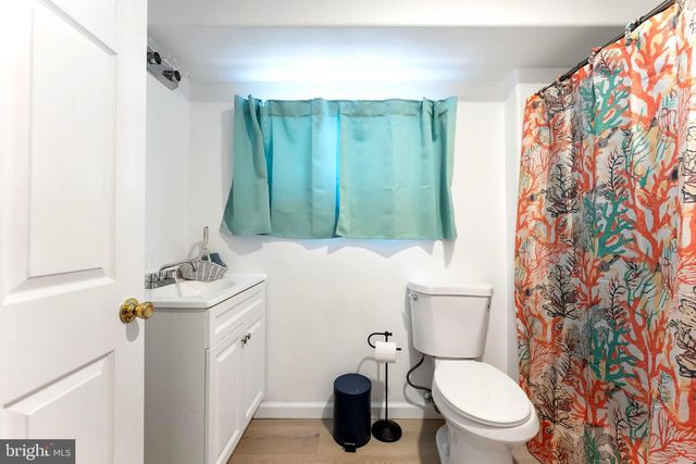 536 W MAPLE AVE, Wildwood, NJ 08260