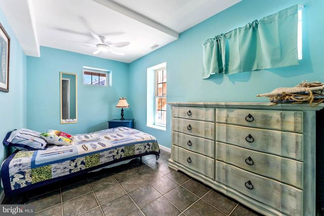 536 W MAPLE AVE, Wildwood, NJ 08260