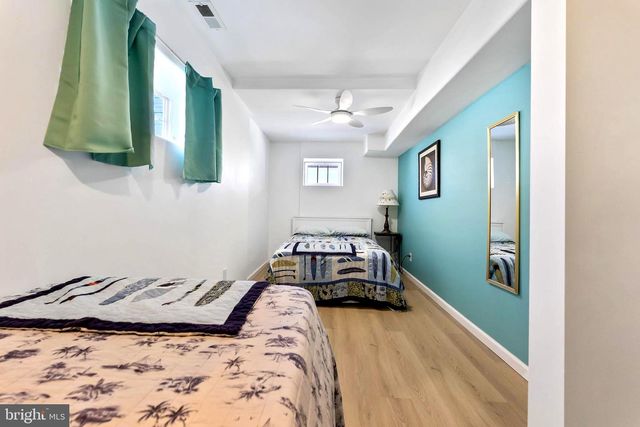 536 W MAPLE AVE, Wildwood, NJ 08260