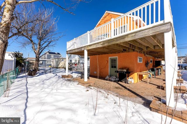 536 W MAPLE AVE, Wildwood, NJ 08260