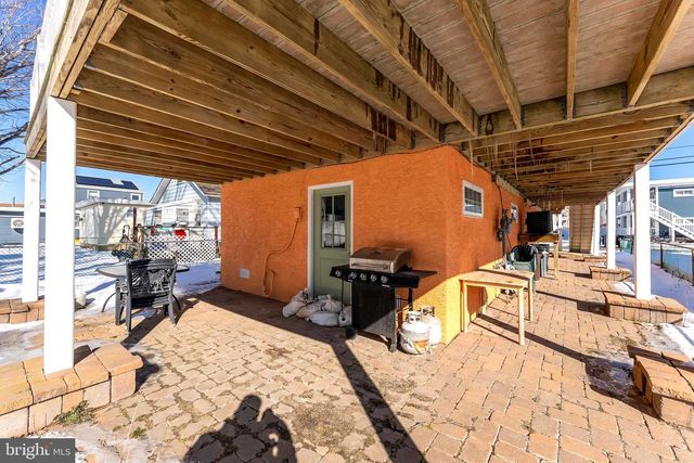 536 W MAPLE AVE, Wildwood, NJ 08260