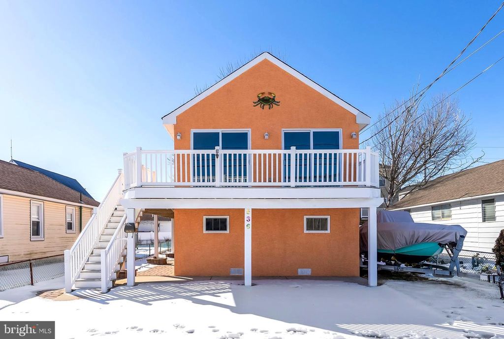 536 W MAPLE AVE, Wildwood, NJ 08260