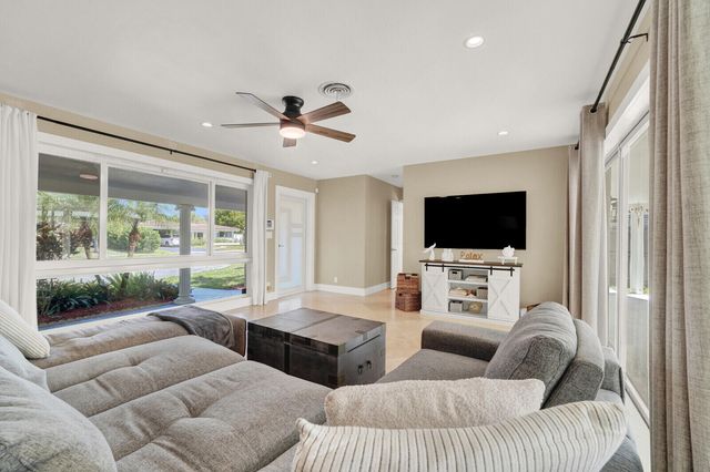 2152 NE 61st Court, Fort Lauderdale, FL 33308