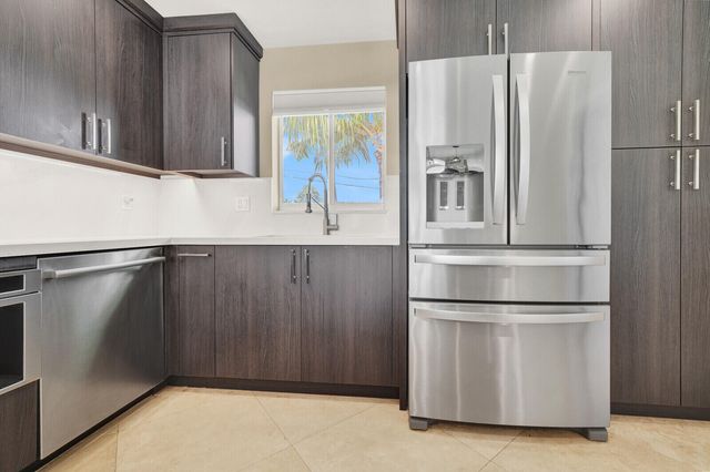 2152 NE 61st Court, Fort Lauderdale, FL 33308