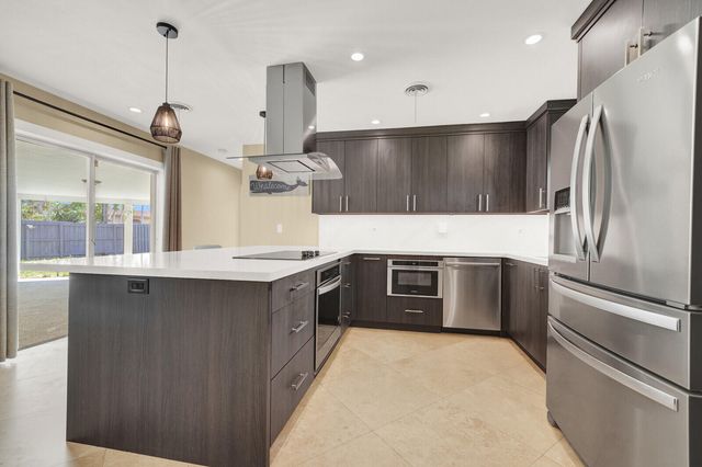 2152 NE 61st Court, Fort Lauderdale, FL 33308