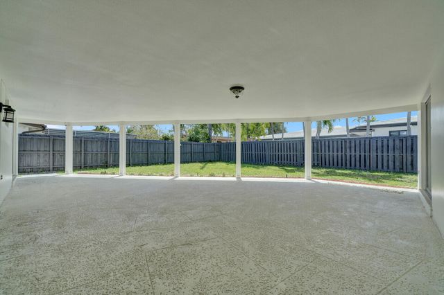 2152 NE 61st Court, Fort Lauderdale, FL 33308