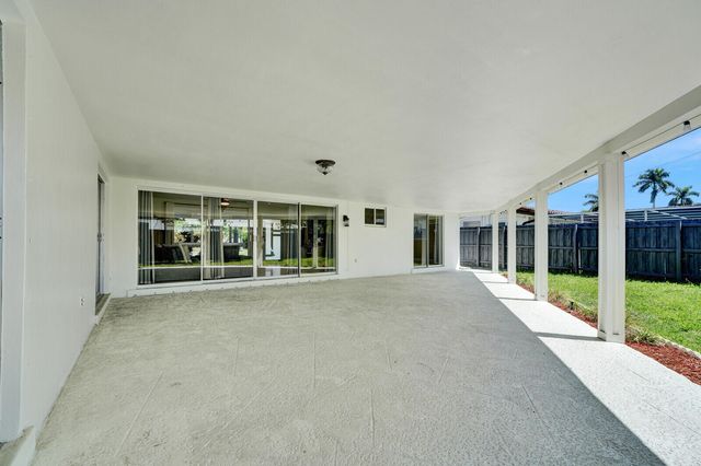 2152 NE 61st Court, Fort Lauderdale, FL 33308