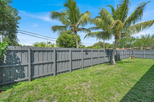 2152 NE 61st Court, Fort Lauderdale, FL 33308