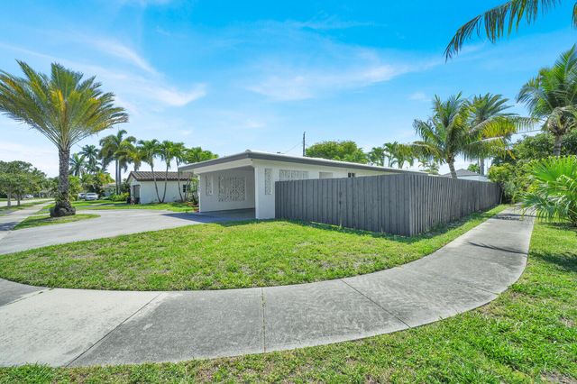2152 NE 61st Court, Fort Lauderdale, FL 33308