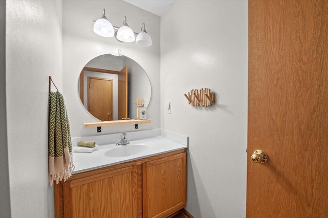 132 Mark Drive, Johnson Creek, WI 53038