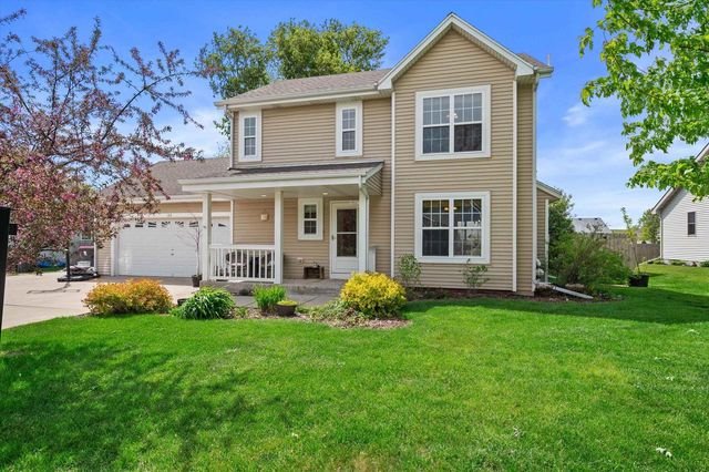 132 Mark Drive, Johnson Creek, WI 53038